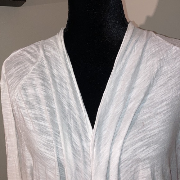 Fashion Bug | Women’s White/Pink Open Front Jacket/Cape/Shawl - Size 2X - Picture 3 of 8